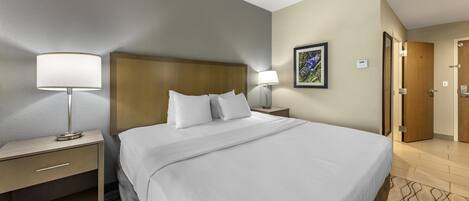 Suite, 1 King Bed with Sofa bed, Non Smoking, Refrigerator & Microwave (with Sofabed) | Pillowtop beds, desk, blackout drapes, iron/ironing board