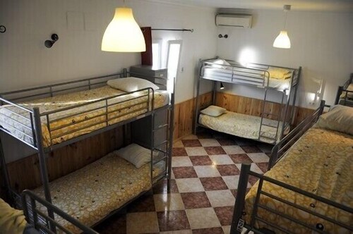 Triana Backpackers