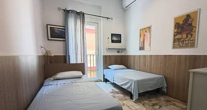 Triana Backpackers