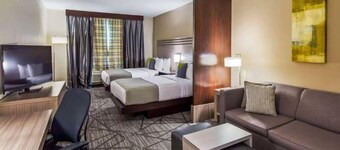 Comfort Inn & Suites Houston I-45 North - IAH