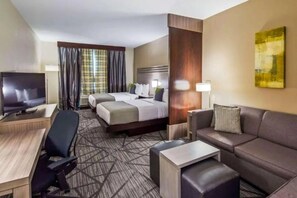 Desk, laptop workspace, iron/ironing board, free WiFi - Comfort Inn & Suites Houston I-45 North - IAH (Houston)