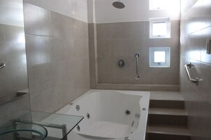 Bañera de hidromasaje