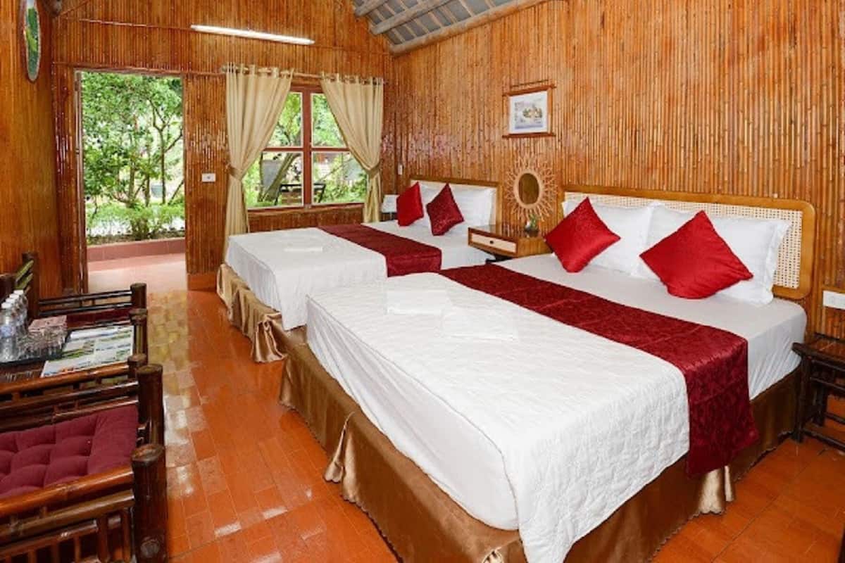 1 bedroom, hypo-allergenic bedding, pillowtop beds, minibar