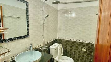 Superior Double Room, 1 Double Bed | Bathroom | Shower, free toiletries, hair dryer, slippers