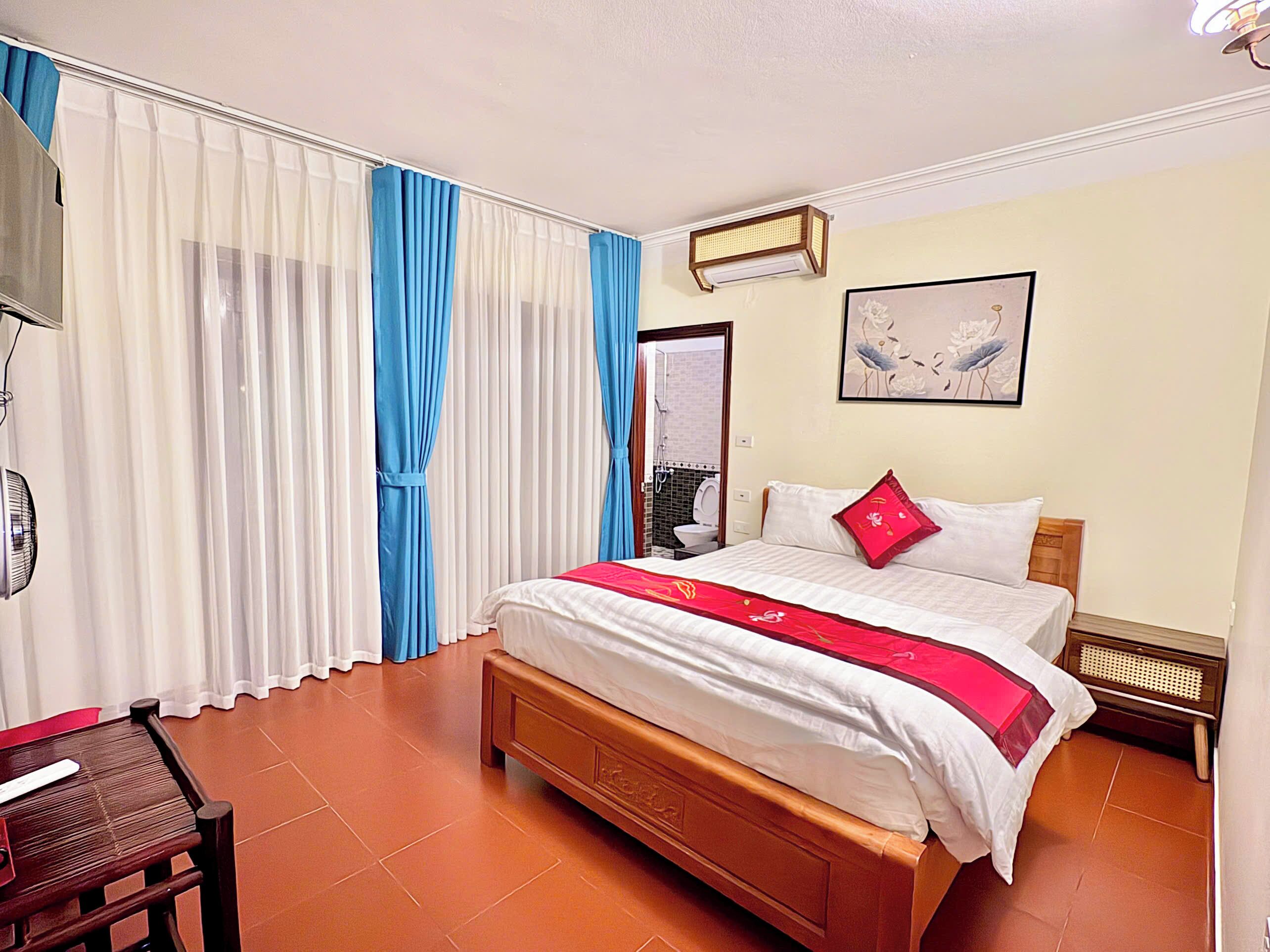 Superior Double Room, 1 Double Bed | Minibar, in-room safe, desk, soundproofing