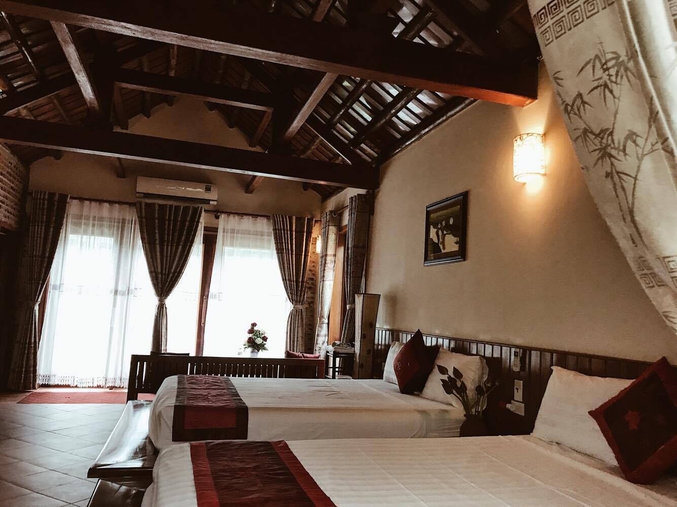 bungalow | minibar, in-room safe, desk, soundproofing