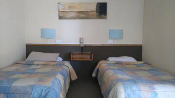 Desk, rollaway beds, free WiFi