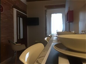 아파트, 침실 3개 | 전용 간이 주방 | 대용량 냉장고, 쿡탑, 커피/티 메이커, 조리 도구/접시/주방 기구