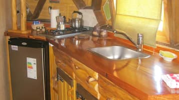 Cabin, Jetted Tub, Mountain View | Private kitchen | Full-sized fridge, microwave, toaster, cookware/dishes/utensils