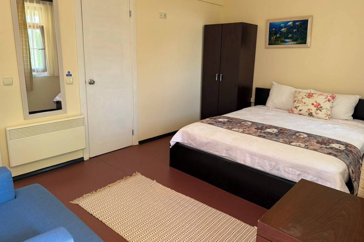 Standard Double Room, Garden View