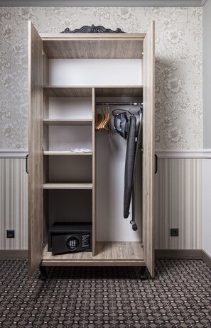 Habitación con 1 cama doble o 2 individuales | Servicio de la habitación