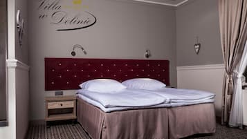 Minibar, in-room safe, individually decorated, individually furnished