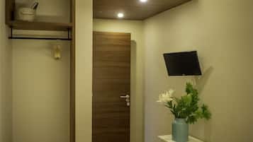 Habitación individual estándar, baño privado (Interior) | Caja fuerte, decoración individual, escritorio