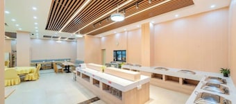 Yafeng Hotel (Huizhou West Lake)