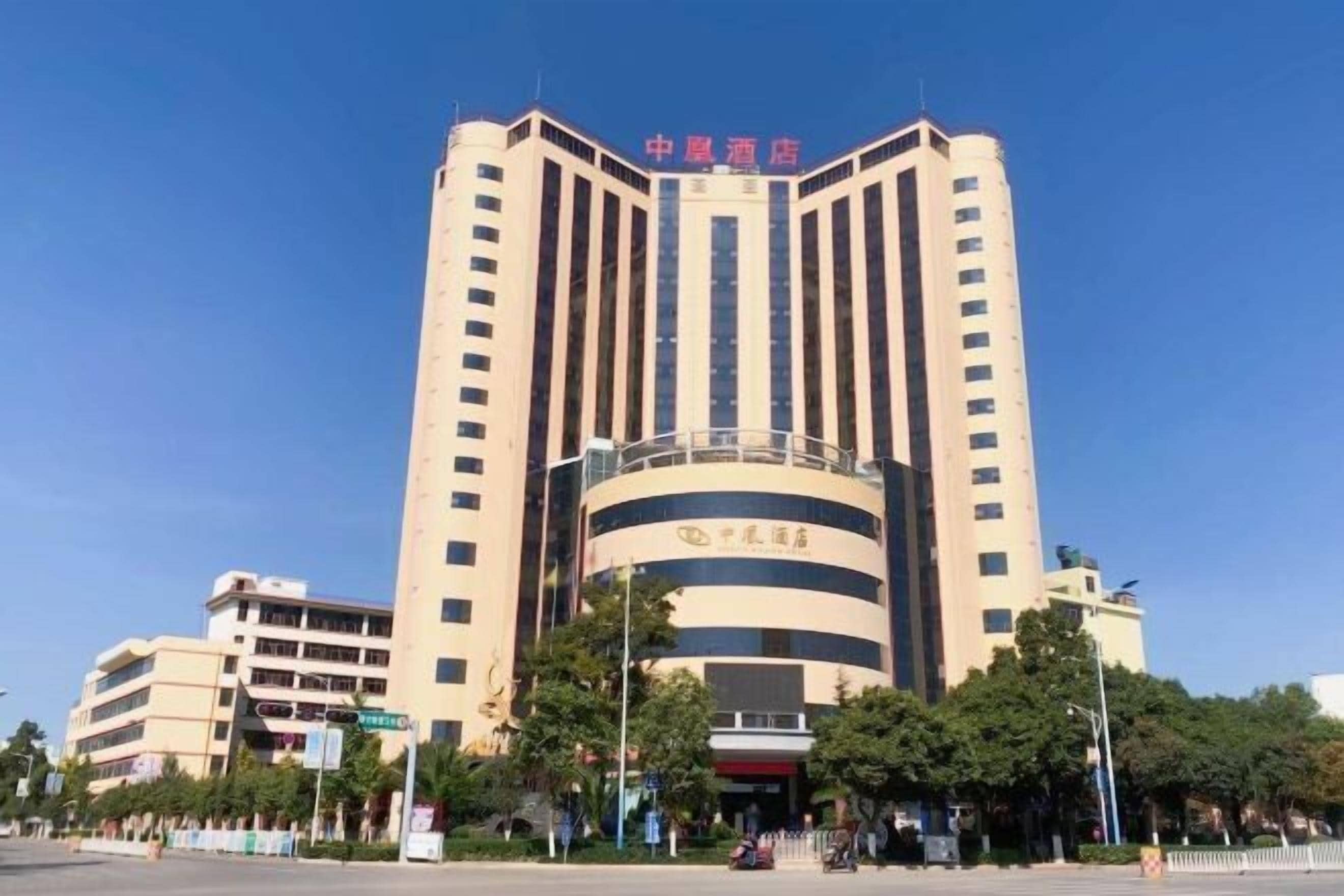 المنشأة من الخارج