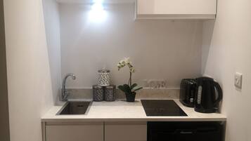 Studio, Ensuite | Shared kitchen