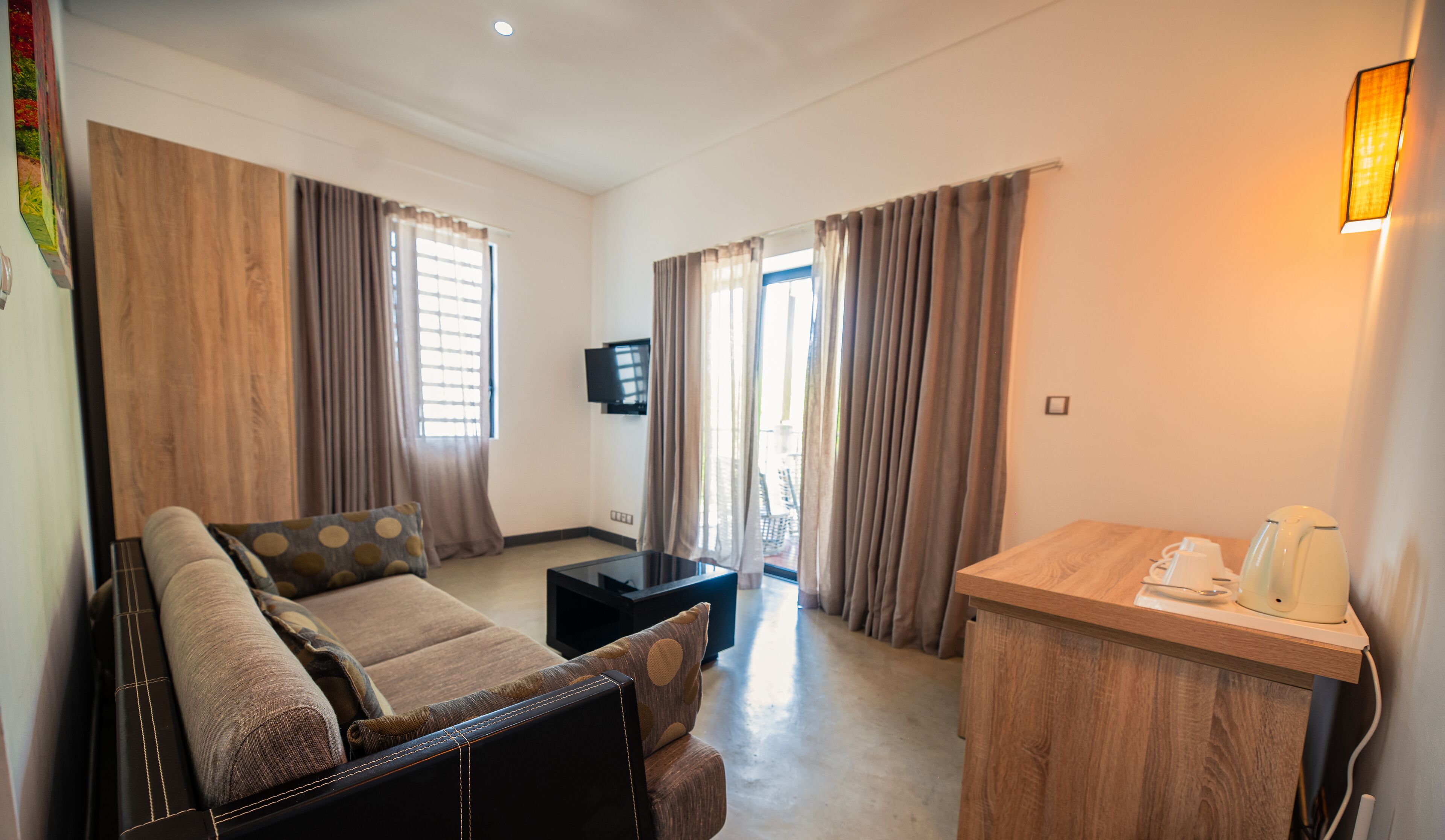 family room | living area | flat-screen tv