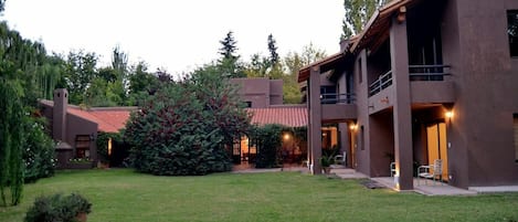 Außenpool, Liegestühle