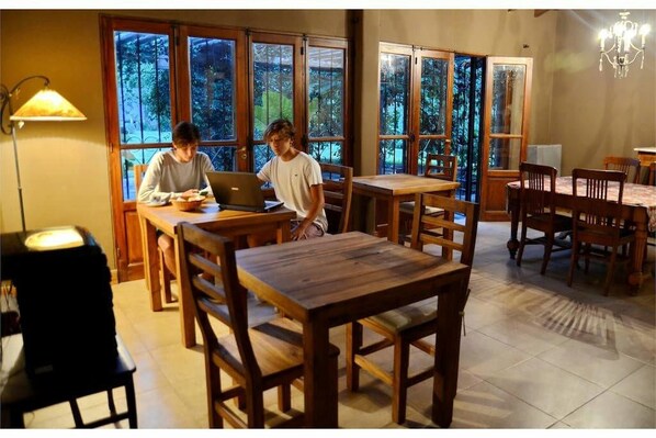 Petit déjeuner continental compris tous les jours