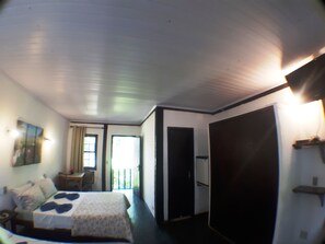 Quadruple Room | Minibar, blackout drapes, free WiFi, bed sheets - Pousada Alicia Búzios (Búzios)