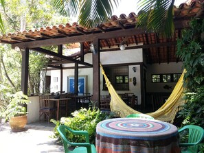 Free daily buffet breakfast - Pousada Alicia Búzios (Búzios)