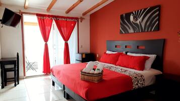 Presidential Suite, Balcony | Egyptian cotton sheets, down duvets, individually furnished, desk