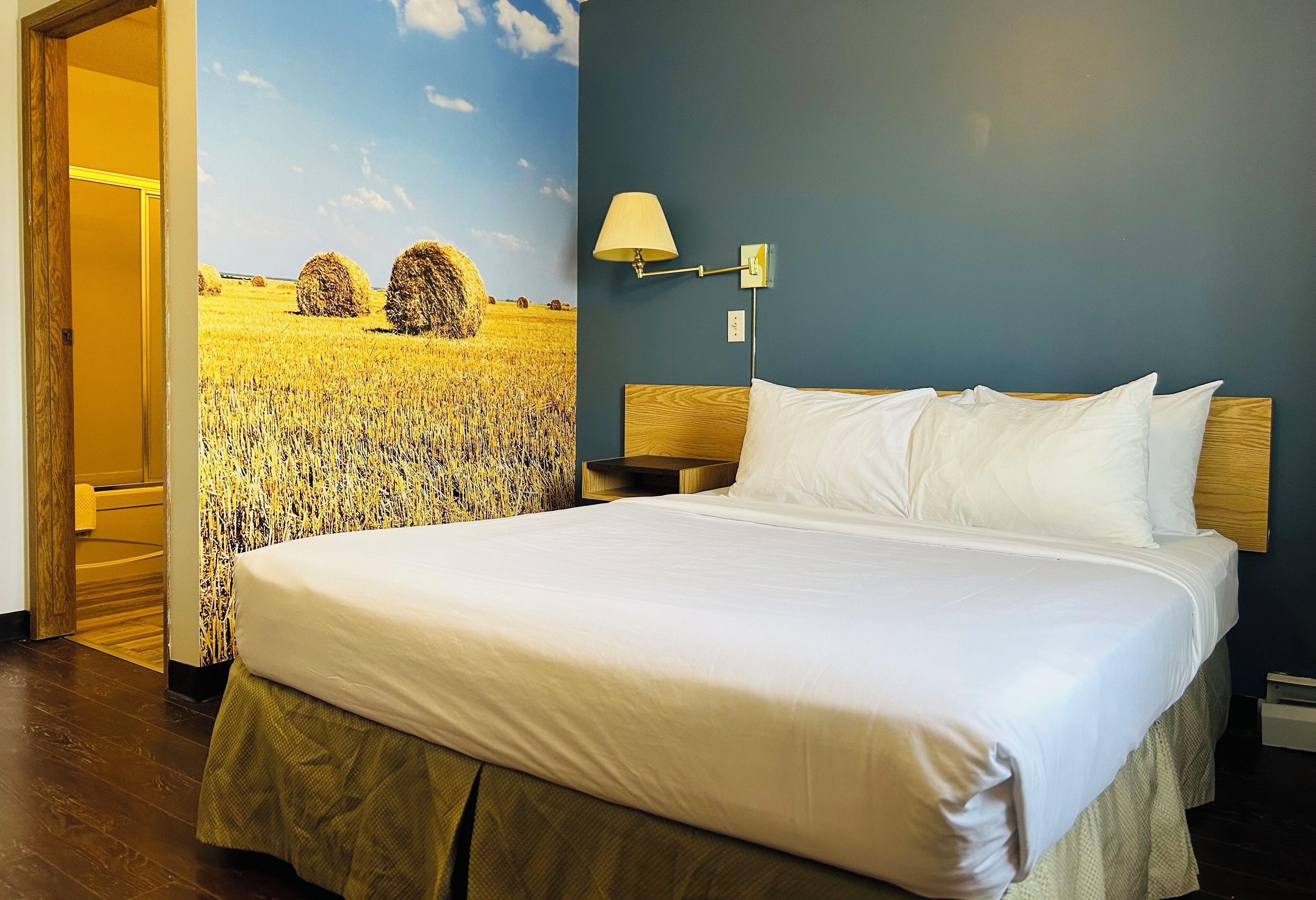 Free WiFi, bed sheets