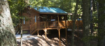 Book Now to Enjoy a Beautiful Weekend in the Mountains!