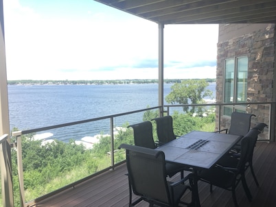 Great views! Third floor end unit - Indoor parking! 