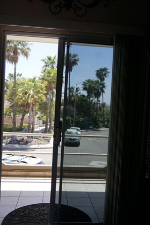 Interior - Escape to Ensenada Beach  (Ensenada)