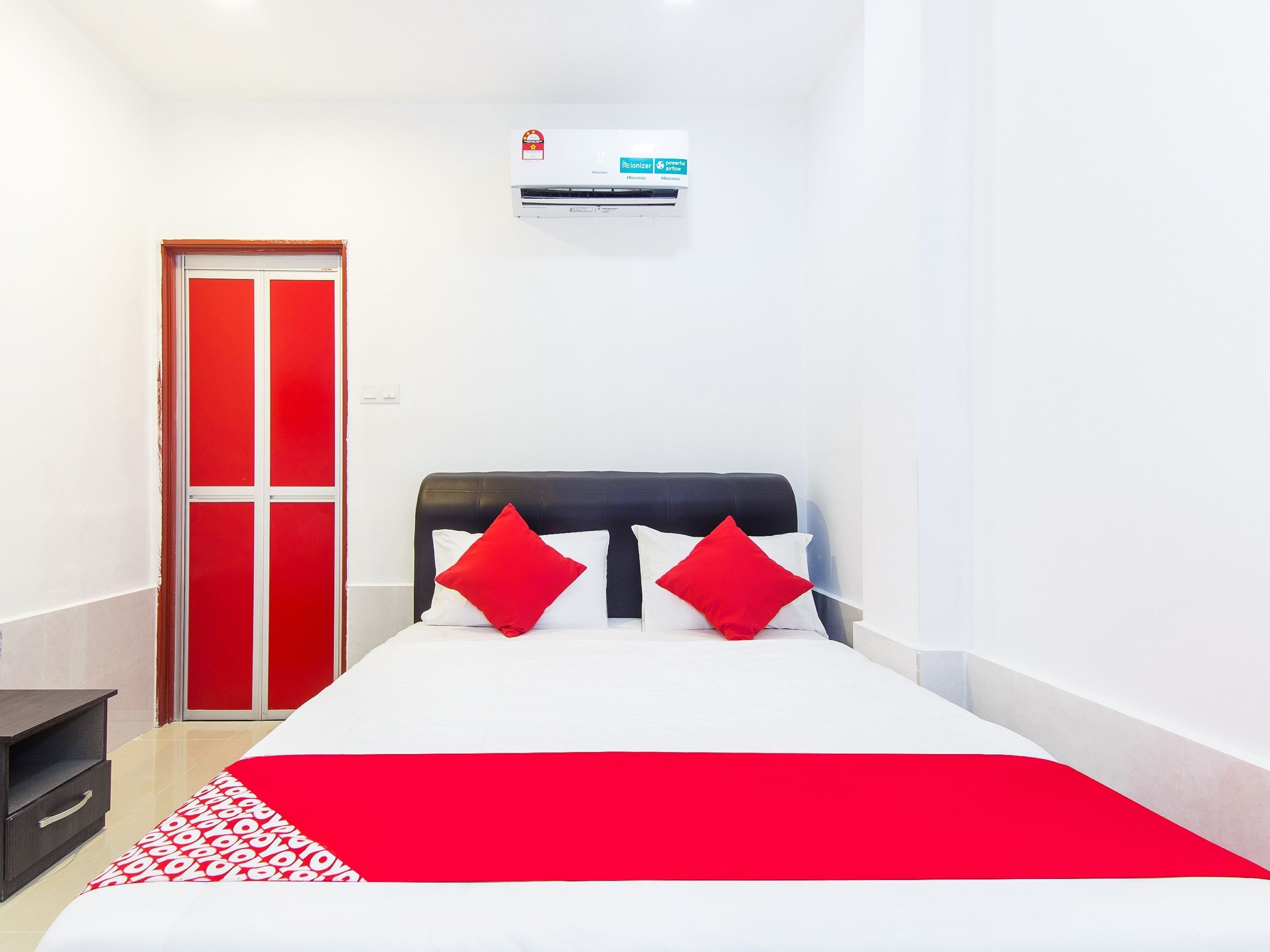 standard double room | free wifi, bed sheets