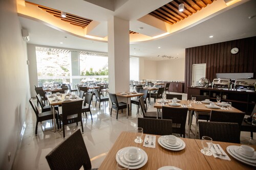 Whiz Prime Sudirman Makassar