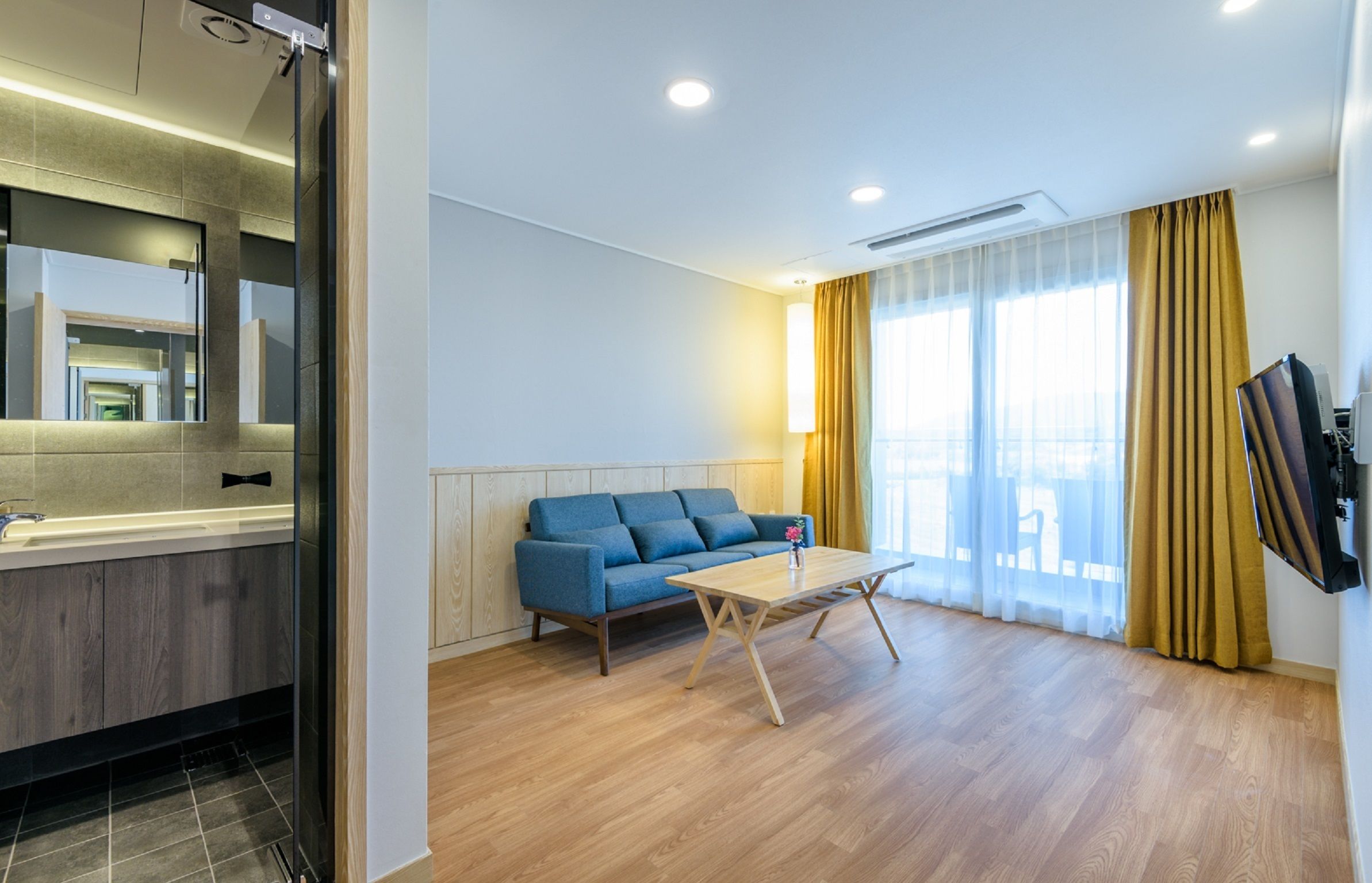 5. suite m terrace | 1 bedroom, down duvets, free wifi, bed sheets