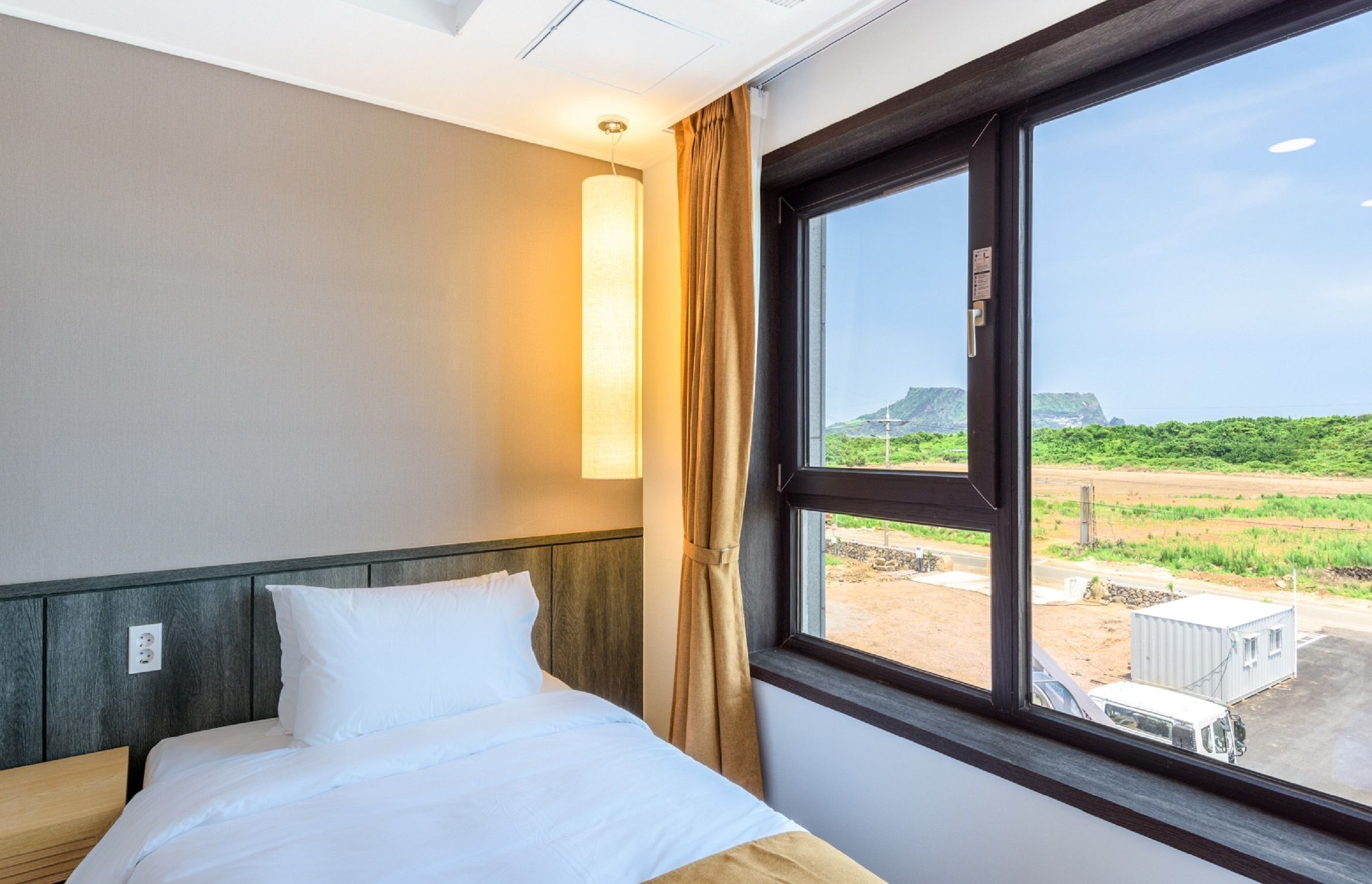 4. superior o twin | 1 bedroom, down duvets, free wifi, bed sheets