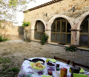 Restauration extérieure