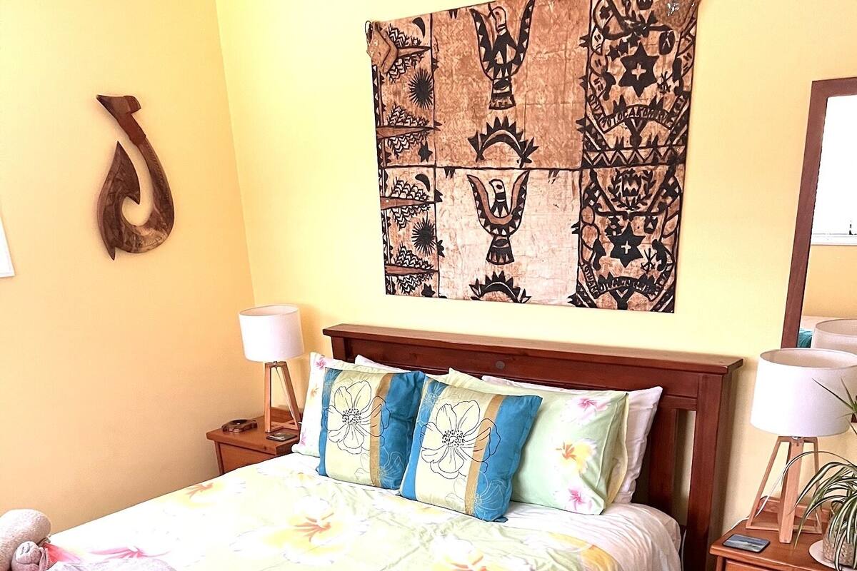 Deluxe House | 1 bedroom, premium bedding, blackout drapes, soundproofing