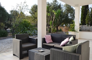 Terrace/patio - Puglia-Ostuni-country life, private pool, sea view, 6 km Torre Guaceto (carovigno)