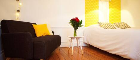 1 多间卧室、熨斗/熨衣板、上网接入、床单