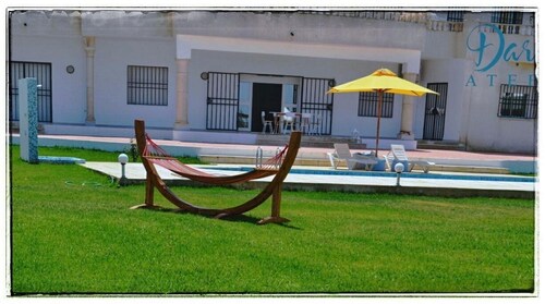 Villa calme piscine avec vue sur mer et montagne