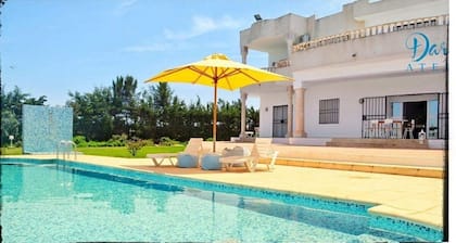 quiet pool villa with sea and mountain views