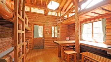 Standard Cabin (6Adults) | 1 bedroom, desk, bed sheets