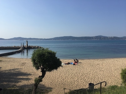 Seafront luxury villa with panoramic view over the Bay of St Tropez