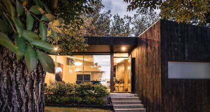 Old Bishop's Quarters