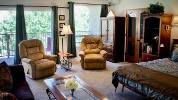 1 bedroom, desk, iron/ironing board, WiFi