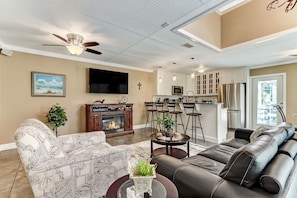 TV, fireplace, stereo