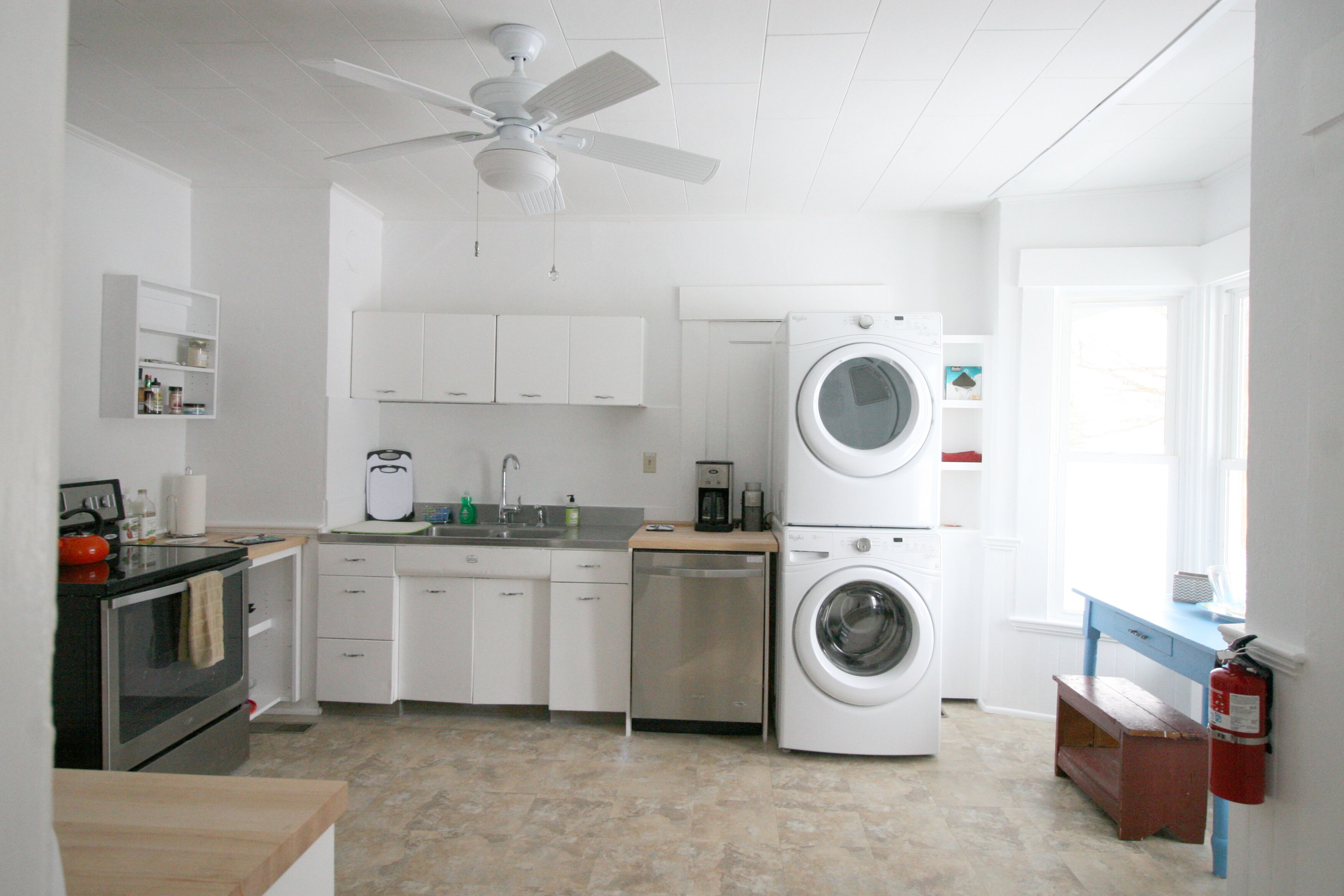 冰箱、微波炉、烤箱、炉灶