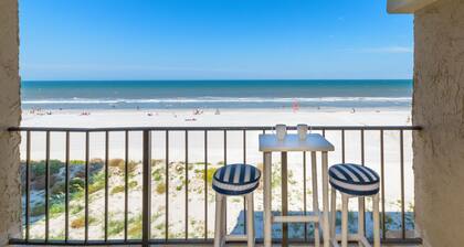 Charming Beach - Breathtaking Views, Luxurious Relaxing, Beach Front Condo