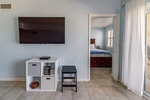 2 bedrooms, iron/ironing board, WiFi, bed sheets - Charming Beach - Breathtaking Views, Luxurious Relaxing, Beach Front Condo (Jacksonville Beach)