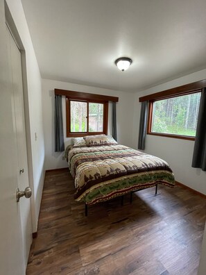 3 bedrooms, free WiFi, bed sheets