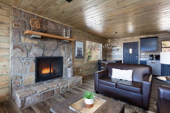 TV, fireplace, offices